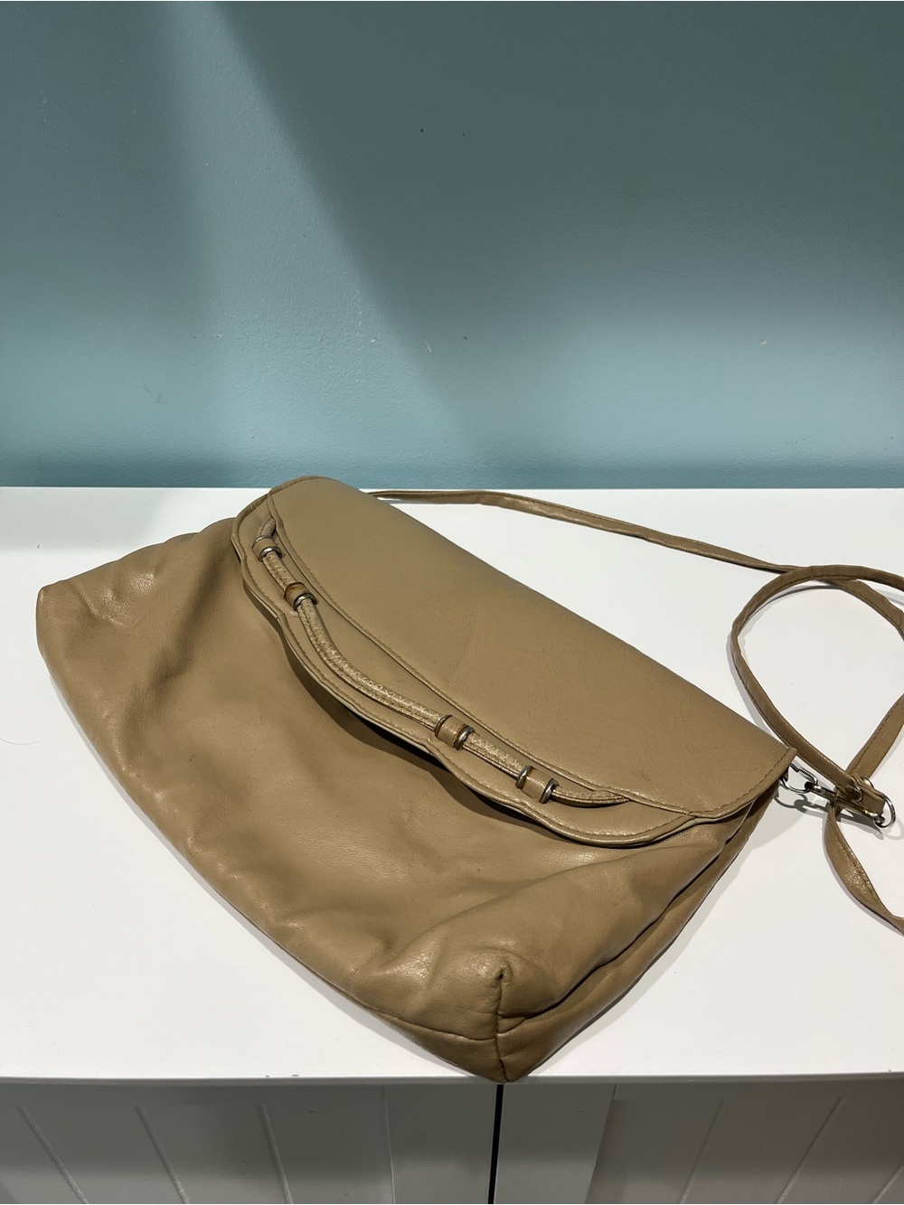 Vintage Shoulder Bag in Beige